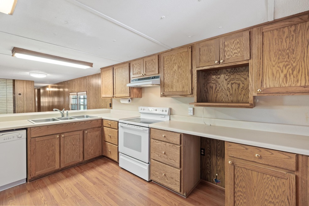 325 Sterling Rd NE, Milledgeville, GA 31061 - photo 1