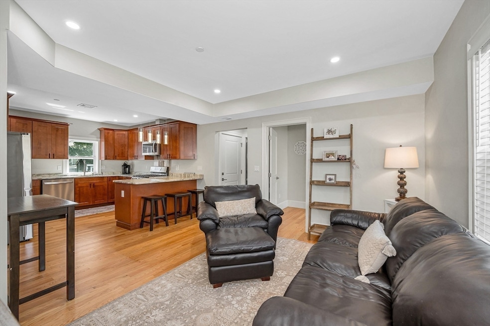 6 Nelly St unit 1, Wakefield, MA 01880 - photo 1