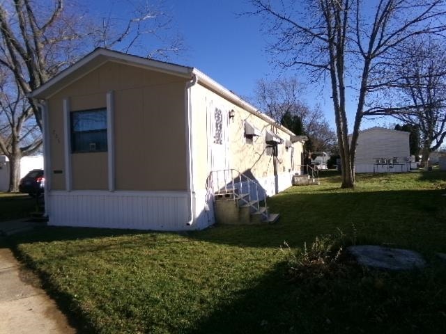 206 Viola Dr, Freeport, IL 61032 - photo 1