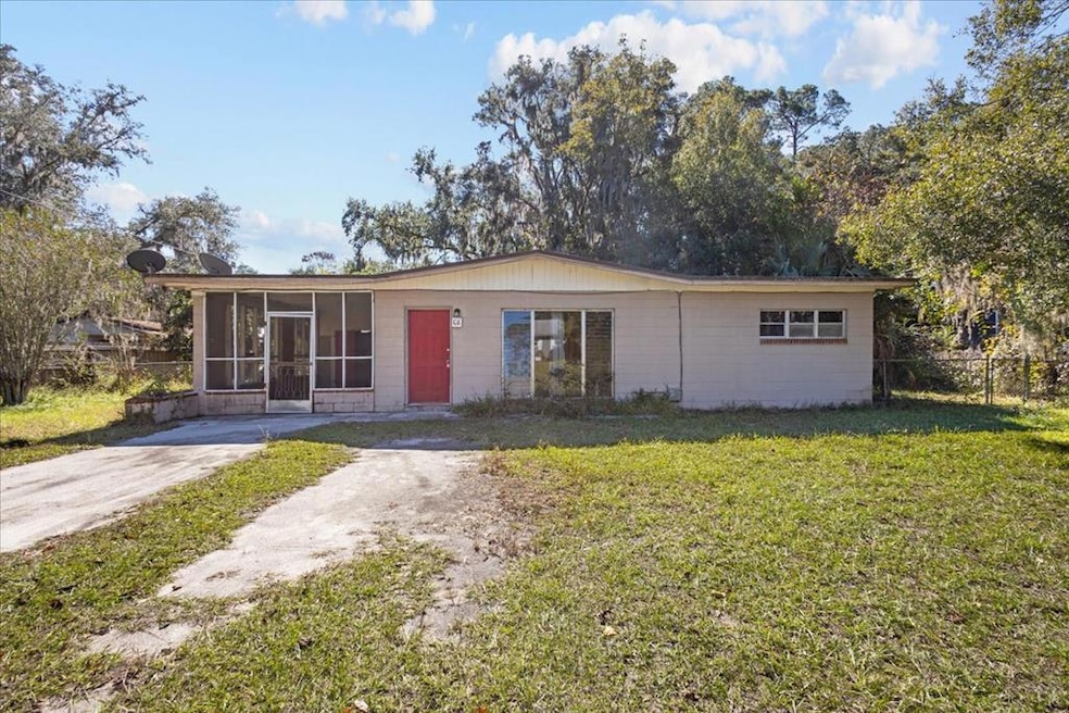 68 SE 12th Ave, Cross City, FL 32628 - photo 1