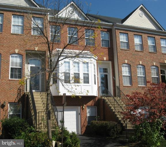 2530 James Madison Cir, Herndon, VA 20171 - photo 1