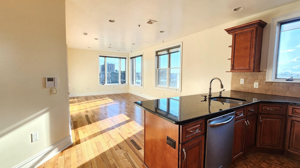 1000 West St unit 3C, Union City, NJ 07087 - photo 1