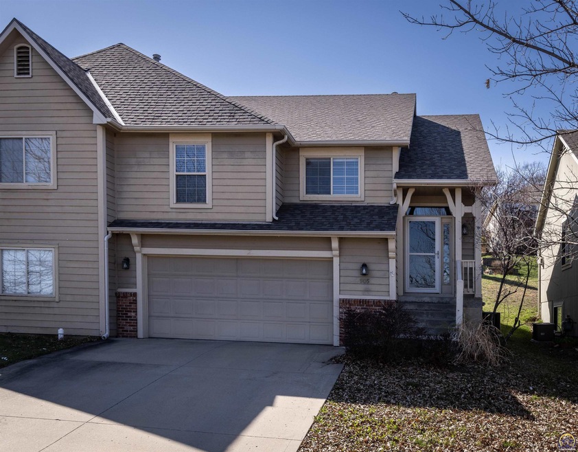 905 N Gunnison Way, Lawrence, KS 66049 - photo 1