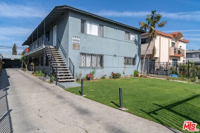 4839 W 17th St, Los Angeles, CA 90019 - photo 1