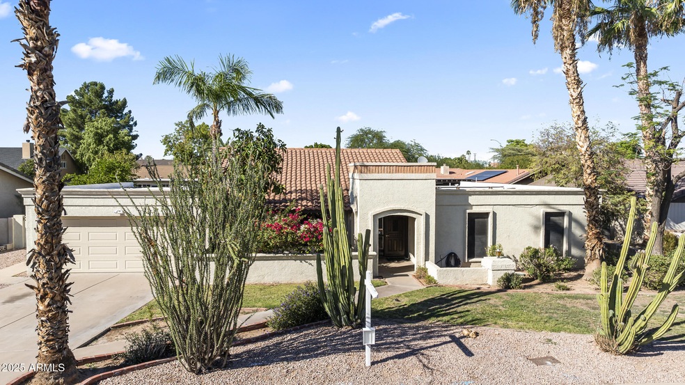 2344 E Jacaranda St, Mesa, AZ 85213 - photo 1