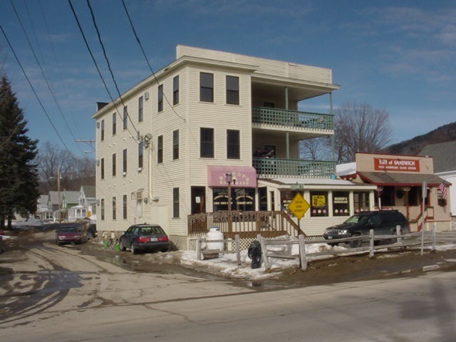 121 Main St, Lincoln, NH 03251 - photo 1