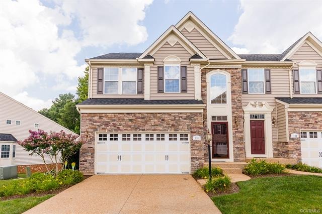 FRONT EXTERIOR, STONE & VINYL SIDING, HOA MAINTAIN