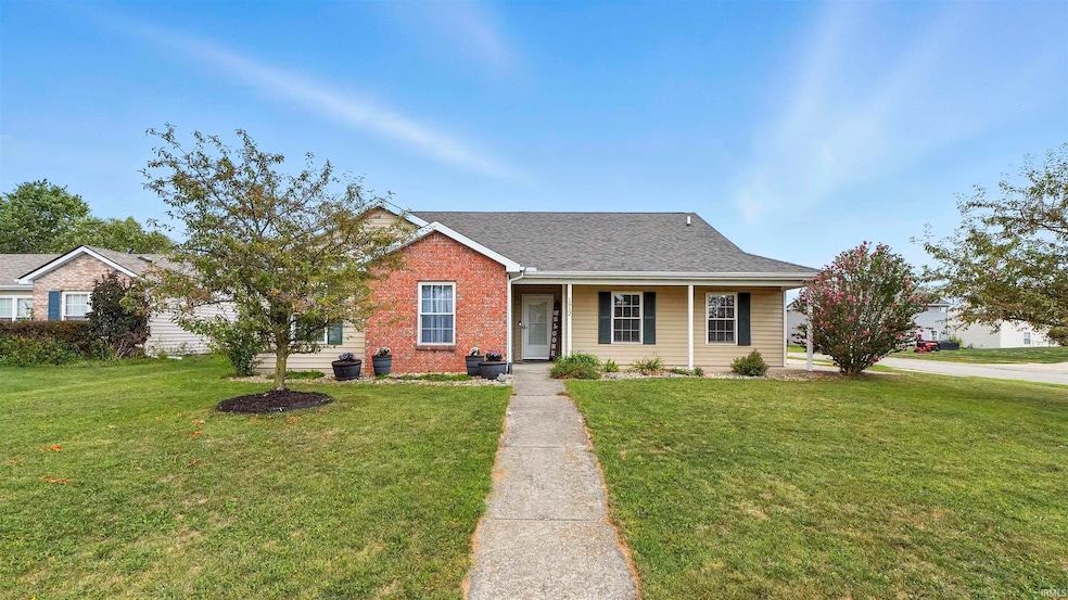 1912 Lava Falls Crossing, Fort Wayne, IN 46808 - photo 1