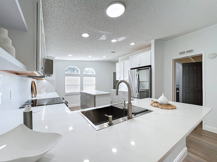 Amazing Updated Kitchen