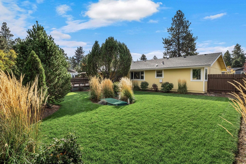 20282 Parr Ln, Bend, OR 97702 - photo 1