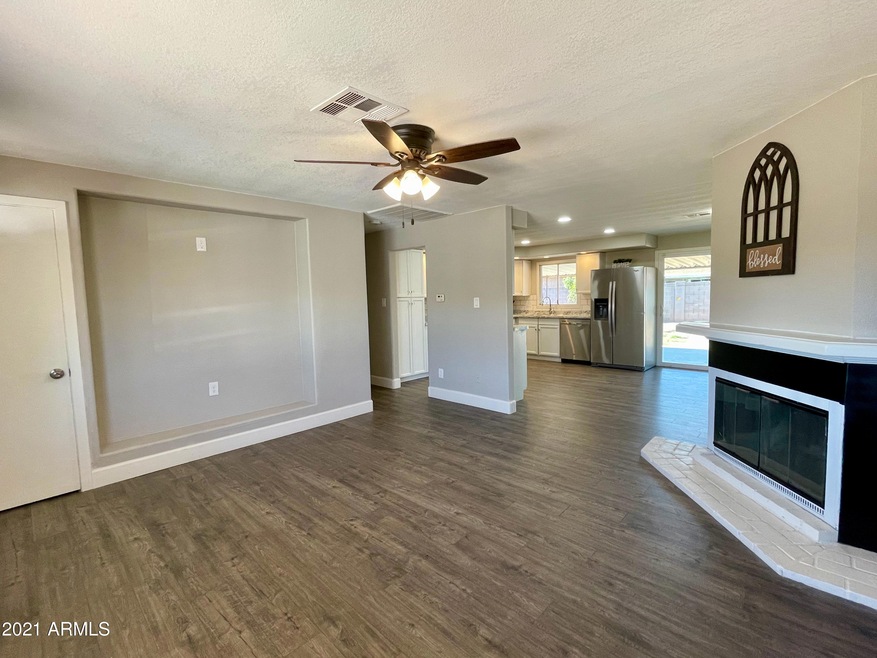 6402 W Monte Vista Rd, Phoenix, AZ 85035 - photo 1