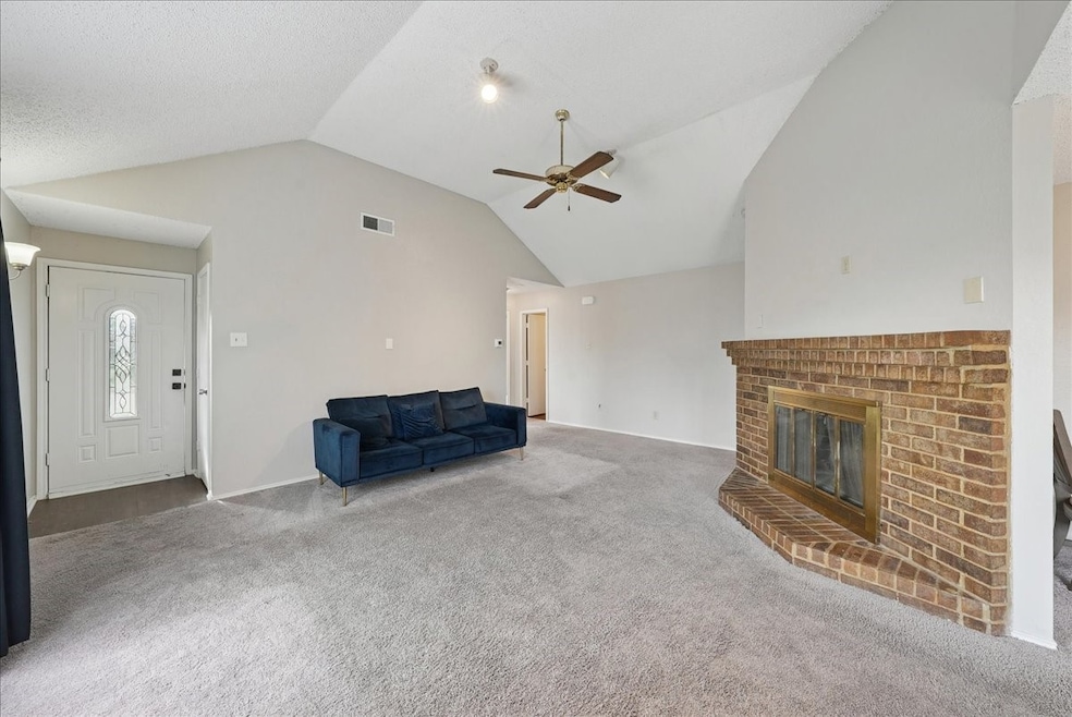 1633 Wheatfield Dr, Mesquite, TX 75149 - photo 1