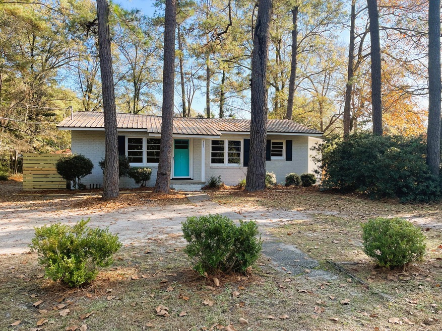 305 Forest Circle