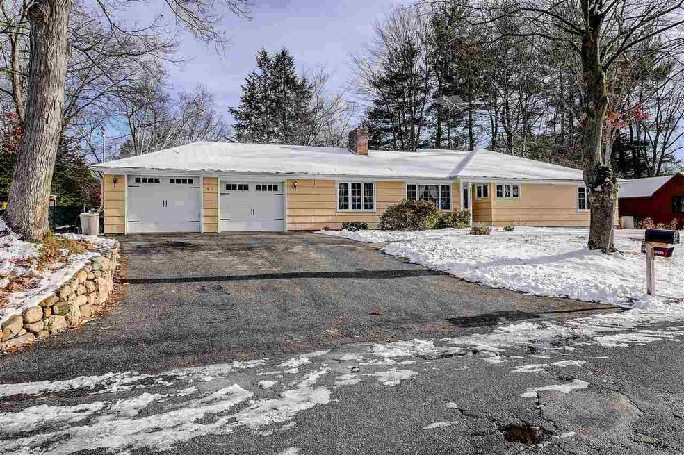 Lovely 2 car Attached Garage