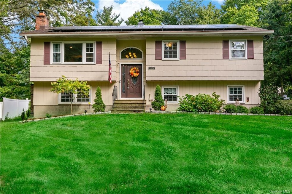 3676 Sagamore Ave, Mohegan Lake, NY 10547 - photo 1