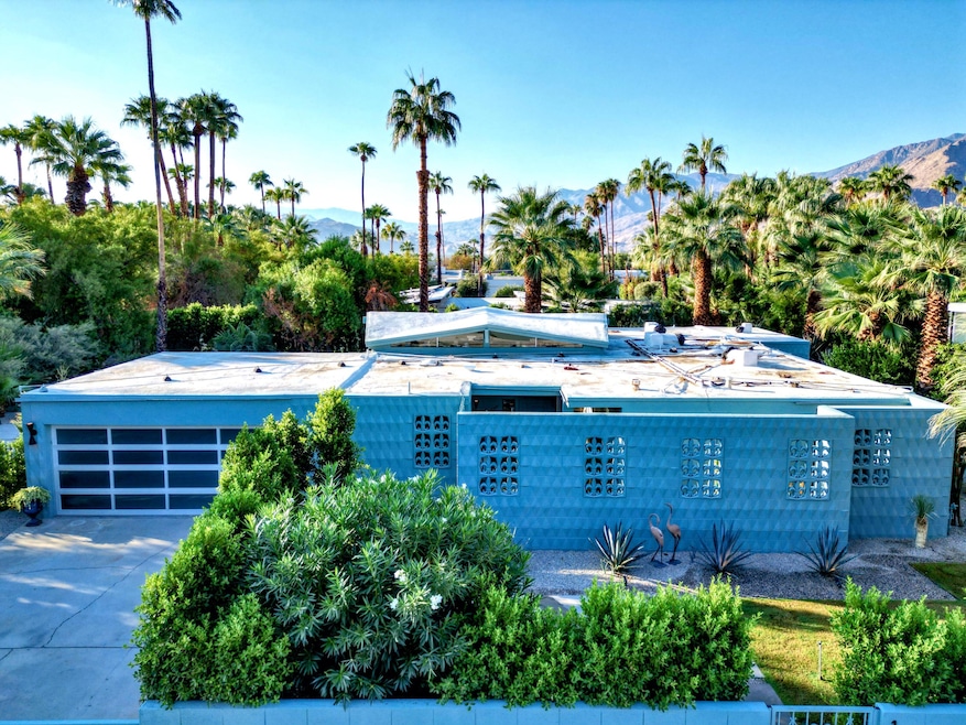 Amazing Wm Krisel Home