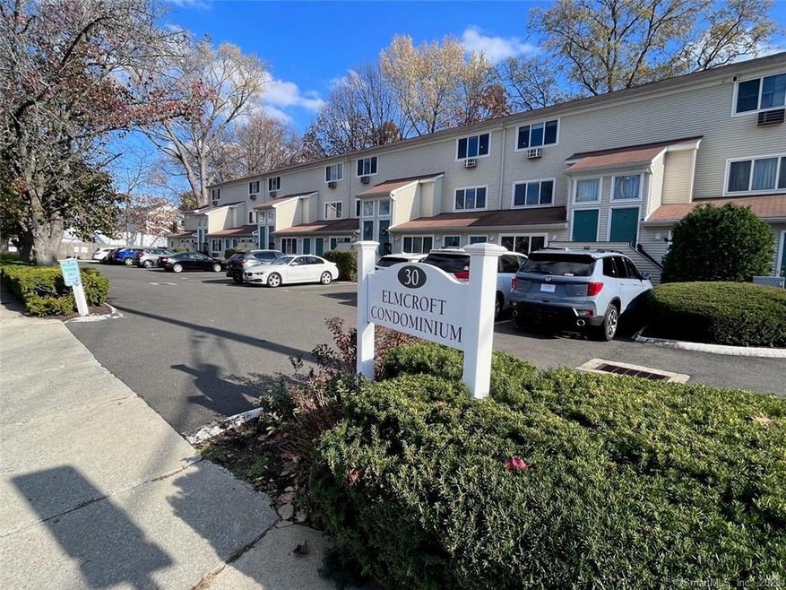 30 Elmcroft Rd unit 1, Stamford, CT 06902 - photo 1