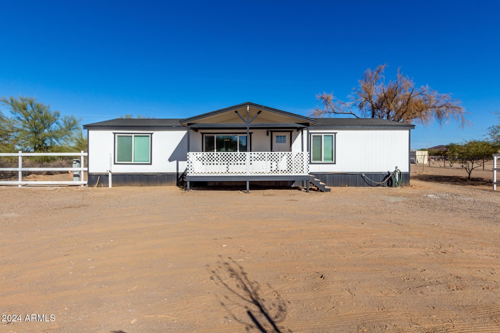15718 W Remuda Dr, Surprise, AZ 85387 - photo 1