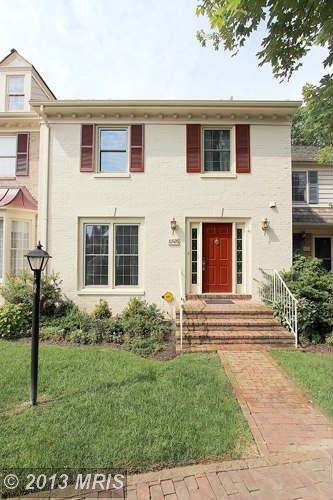 10926 Brewer House Rd, Rockville, MD 20852 - photo 1