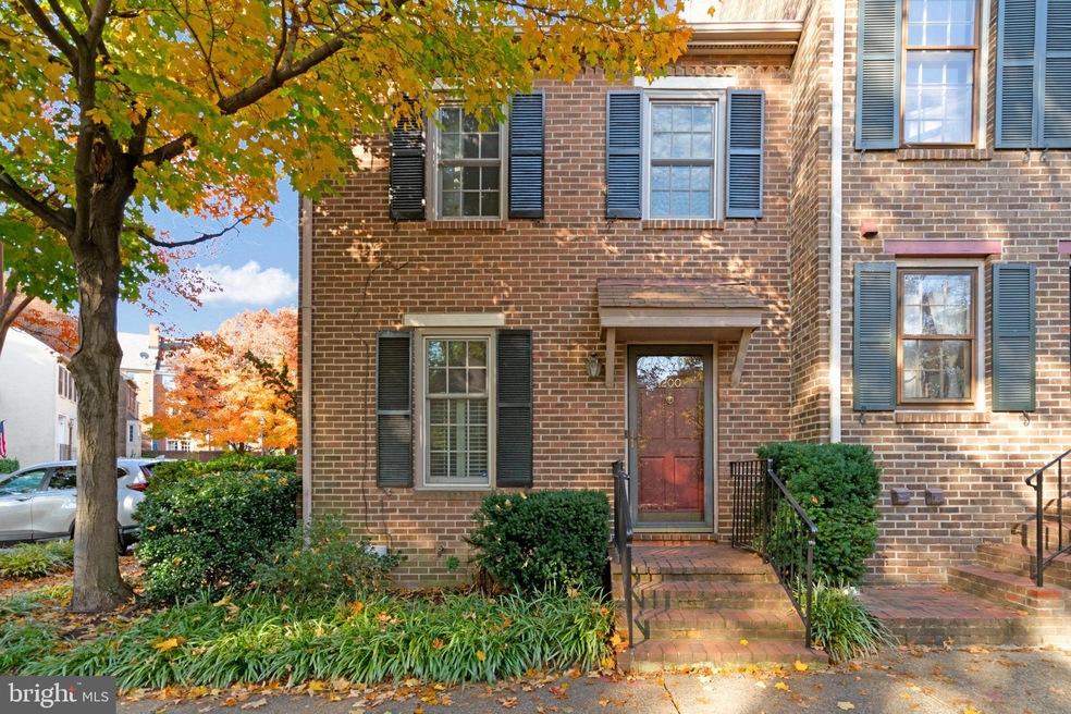 1200 W Abingdon Dr, Alexandria, VA 22314 - photo 1