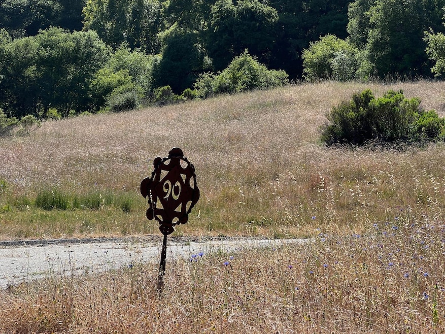 For Sale $450,000 • Co-Listing Agent