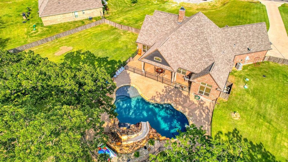 152 Eagles Crest Ln, Weatherford, TX 76087 - photo 1