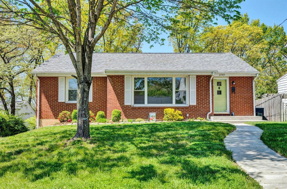 Ranch in Raleigh Court