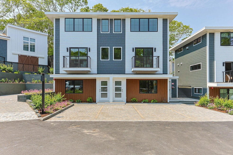 Pending $849,000 • Co-Listing Agent