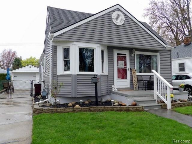 01. EXCELLENT SOUTHGATE LOCATION – WALK TO SCHOOL,