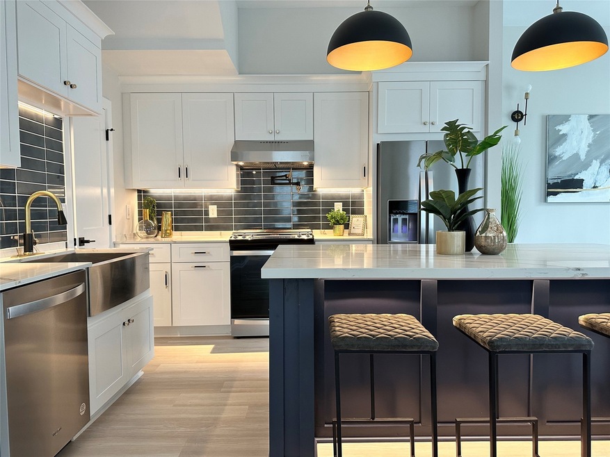 2032 W Tidwell Rd, Houston, TX 77091 - photo 1