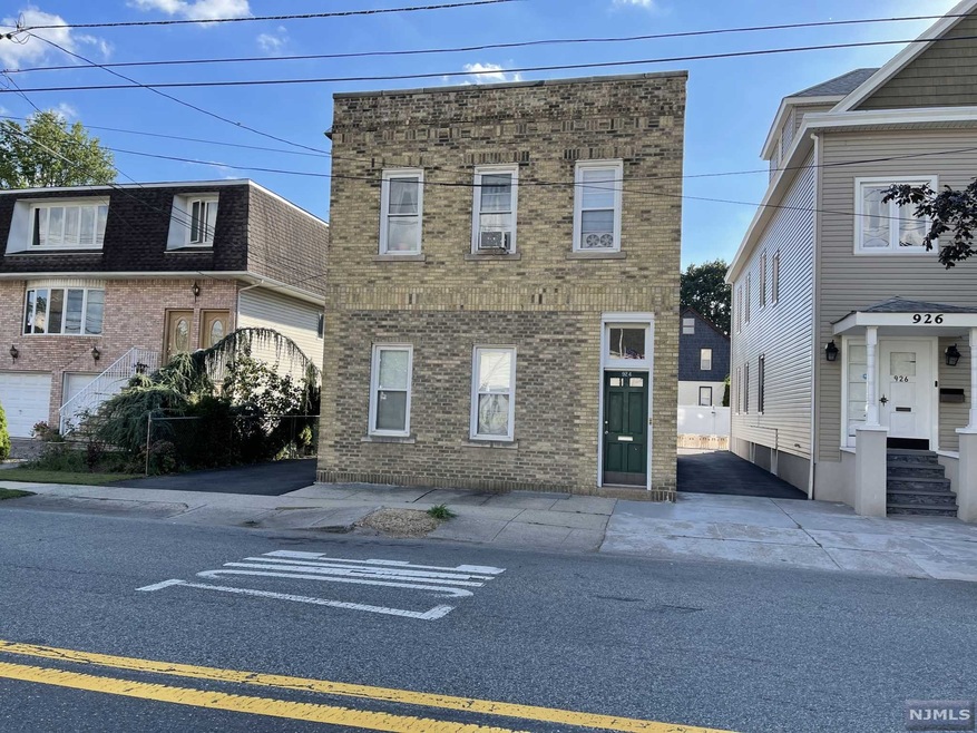 924 Paterson Ave unit 2, East Rutherford, NJ 07073 - photo 1