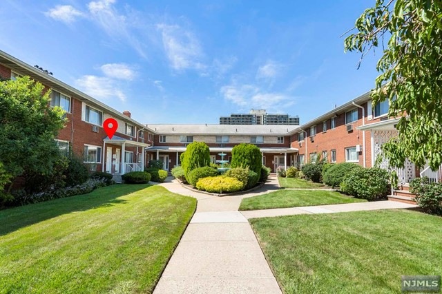 1315 Anderson Ave unit 9, Fort Lee, NJ 07024 - photo 1