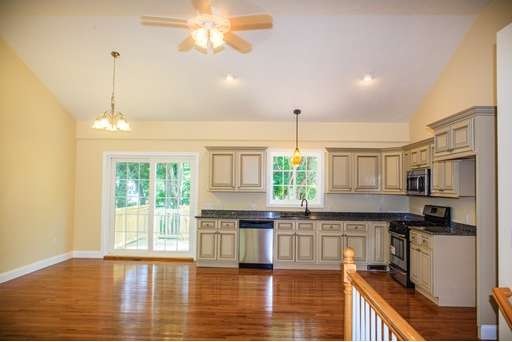 427 Concord St unit A, Rockland, MA 02370 - photo 1