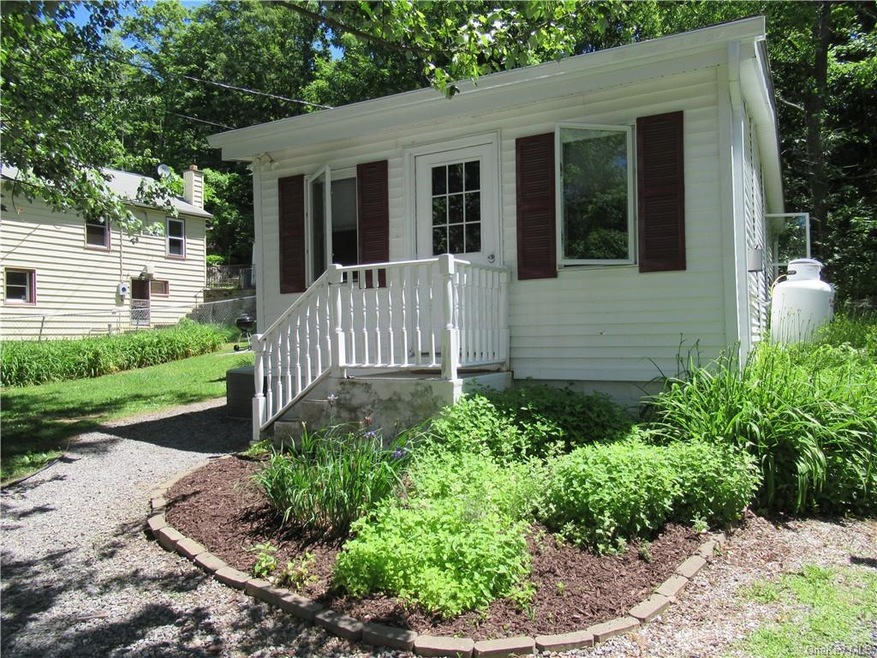 10 Montrose Dr, Carmel, NY 10512 - photo 1