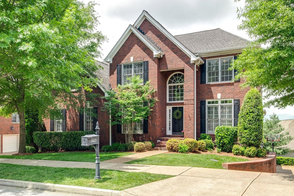 Welcome to 442 Beauchamp Cir in desirable Avalon in Cool Springs. This location is mins to I65 for a convenient commute to Brentwood or Nashville. Short drive to all the shopping in Cool Springs- located between the McEwen and Cool Springs Blvd exit.