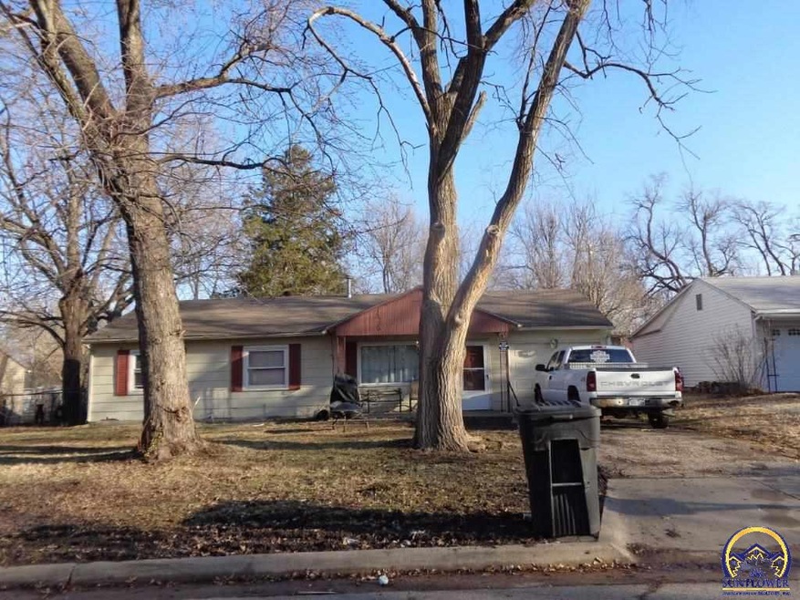 1412 SW Glencoe St, Topeka, KS 66611 - photo 1