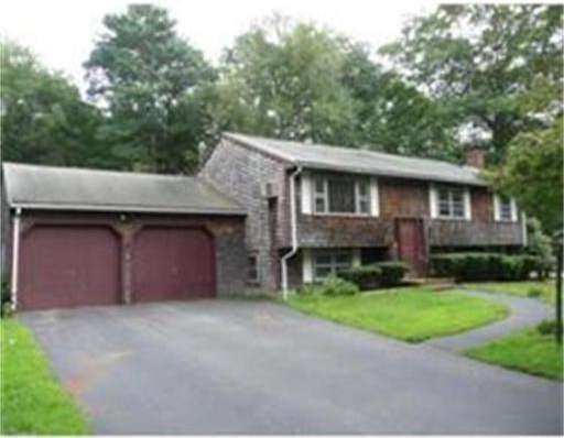 94 Atkinson Dr, Bridgewater, MA 02324 - photo 1