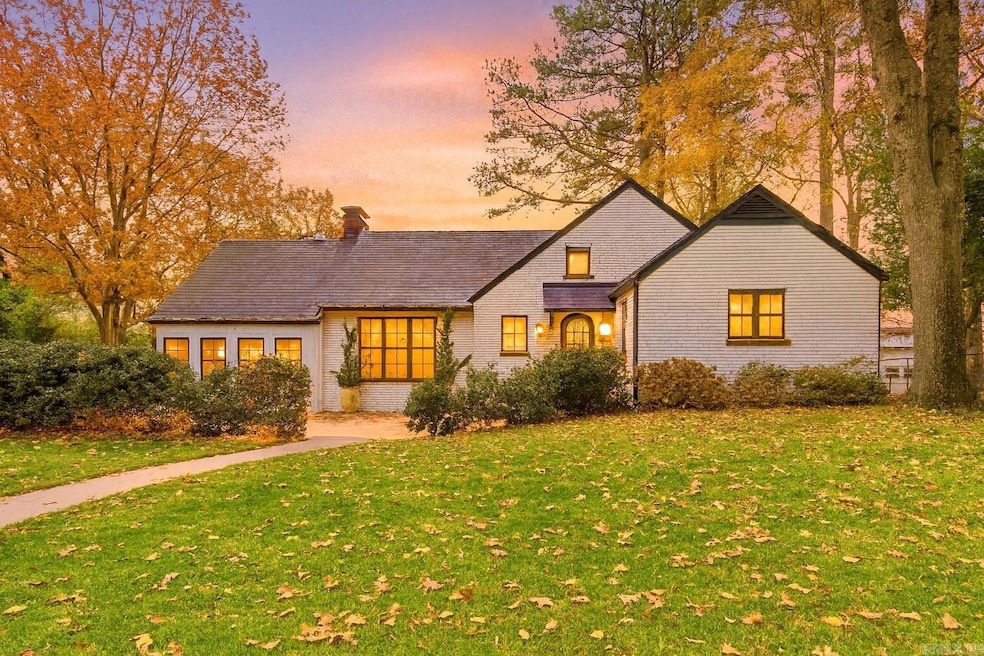 Under Contract $599,900