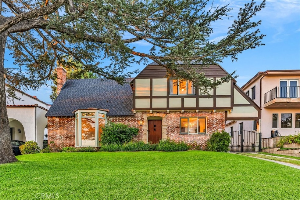 869 Cumberland Rd, Glendale, CA 91202 - photo 1