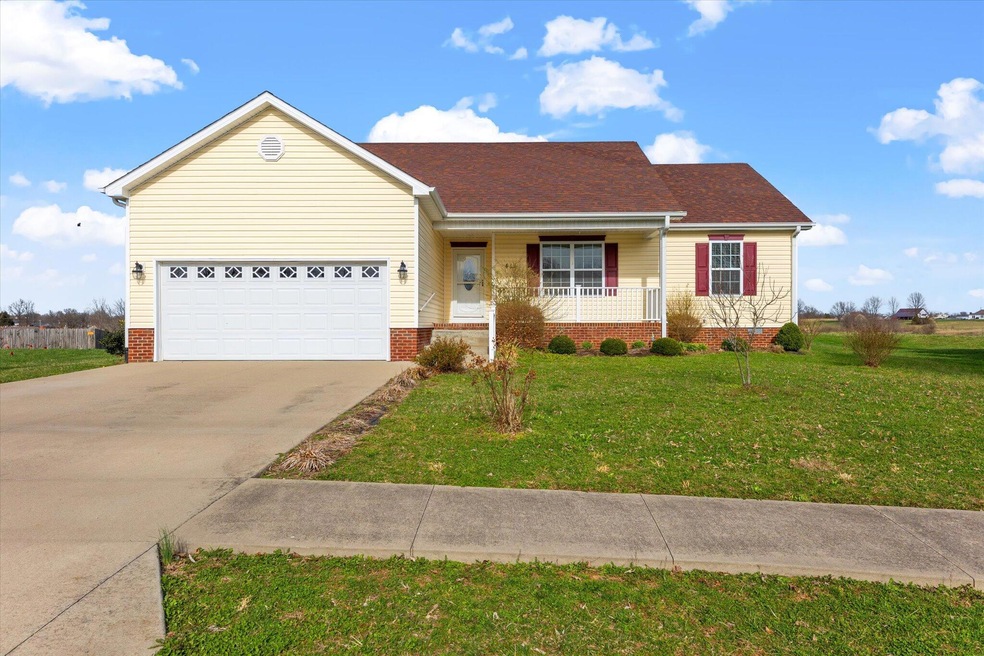 413 Cresthill Dr, Harrodsburg, KY 40330 - photo 1