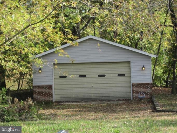 8755 Fort Smallwood Rd, Pasadena, MD 21122 - photo 1