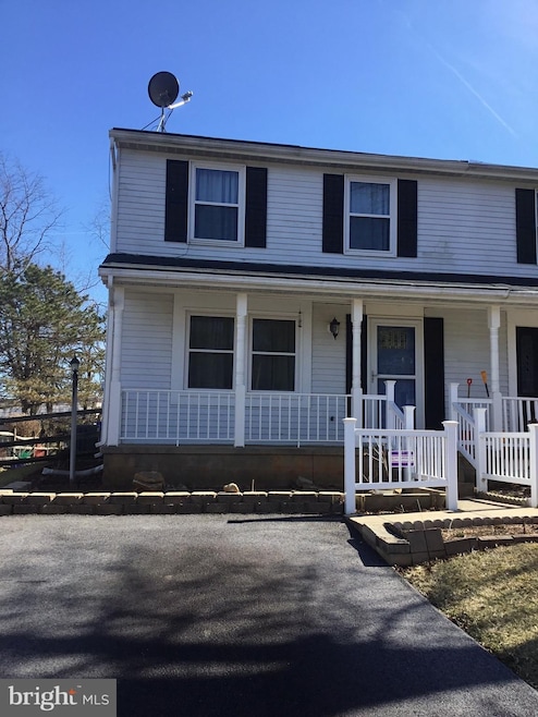 154 Stonegate Dr, Frederick, MD 21702 - photo 1