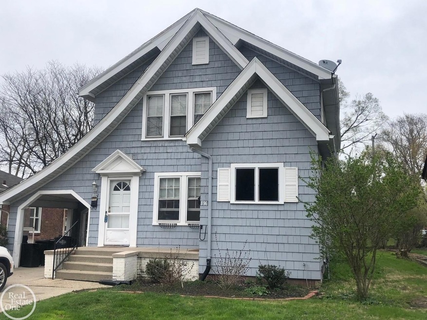 896 Rivard Blvd, Grosse Pointe, MI 48230 - photo 1