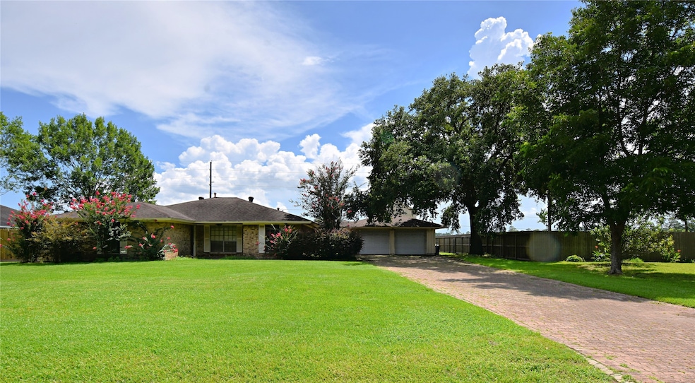 Pending $249,900 • Co-Listing Agent