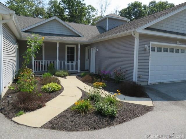109 Sachem Dr, Plainfield, CT 06374 - photo 1