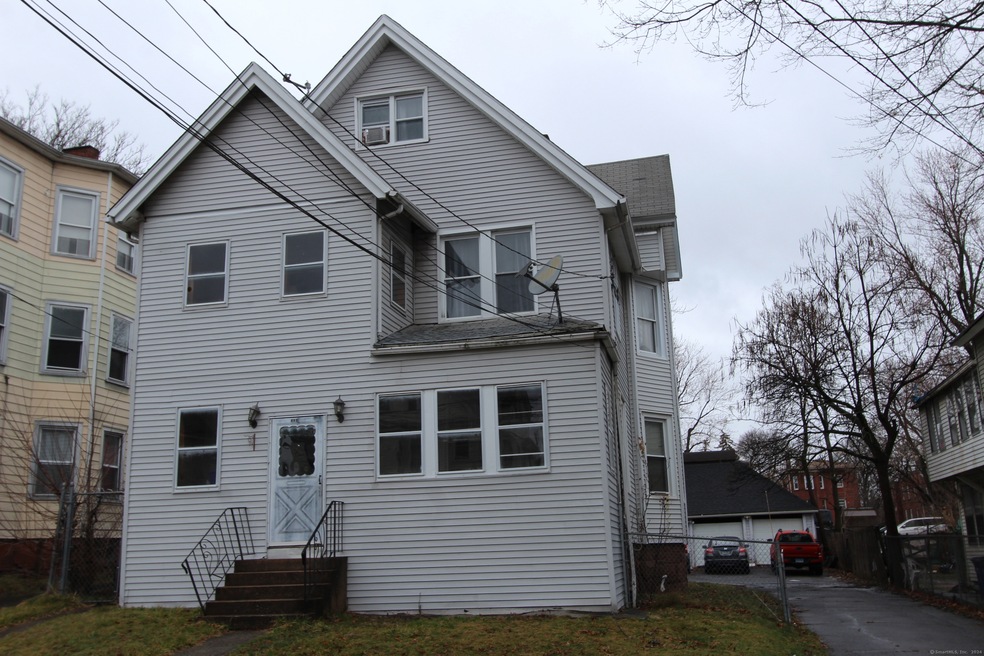 124 Bond St unit 126, Hartford, CT 06114 - photo 1