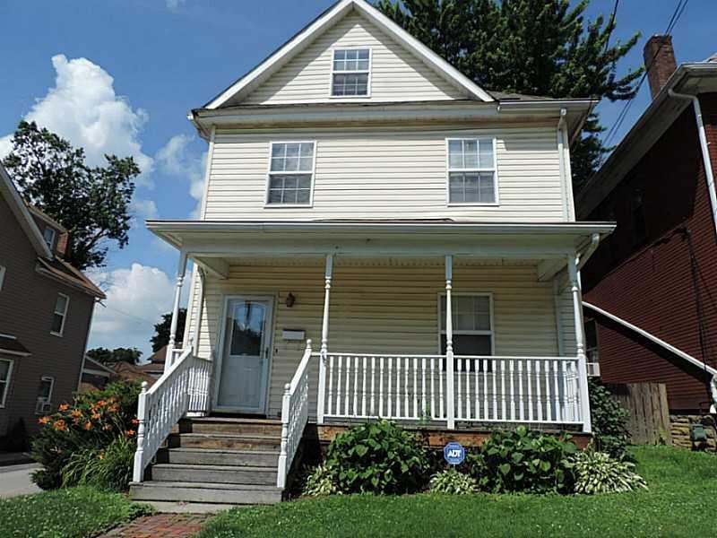 Exterior Front. Vinyl siding. Corner lot
