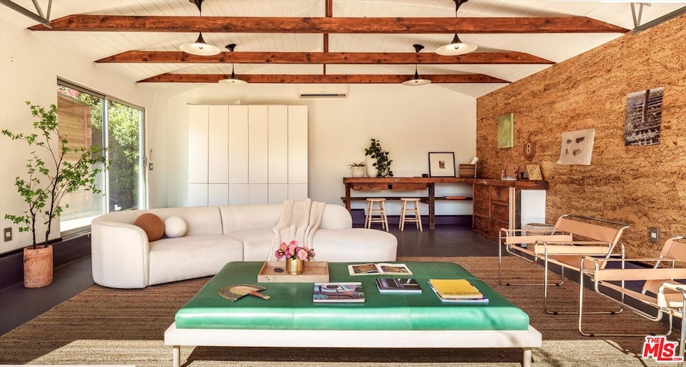 Pending $1,995,000 • Co-Listing Agent