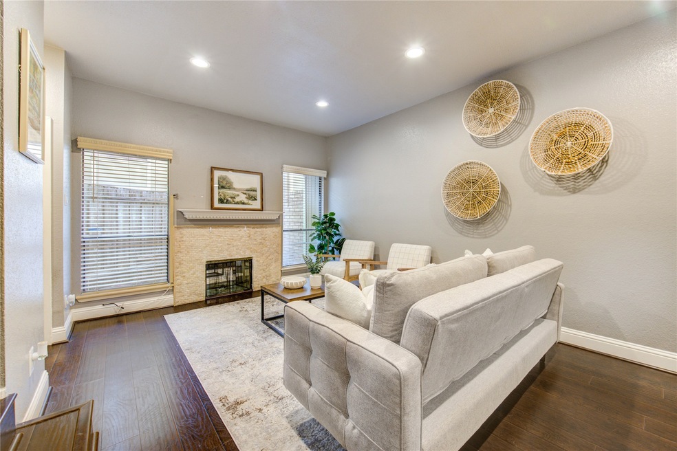 1920 Augusta Dr unit 19, Houston, TX 77057 - photo 1