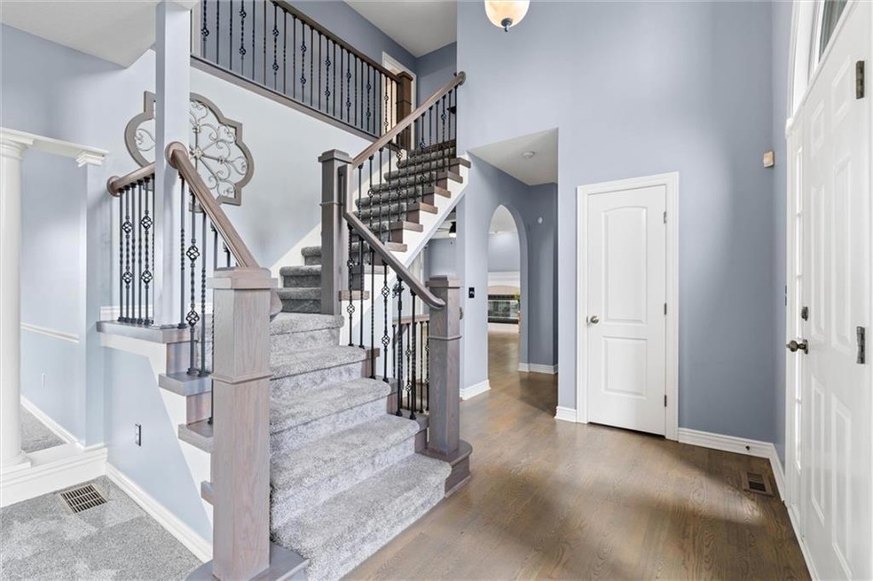 1313 SW Pebble Ln, Lees Summit, MO 64082 - photo 1